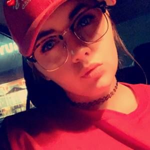 Meet your Posher, Alexandra